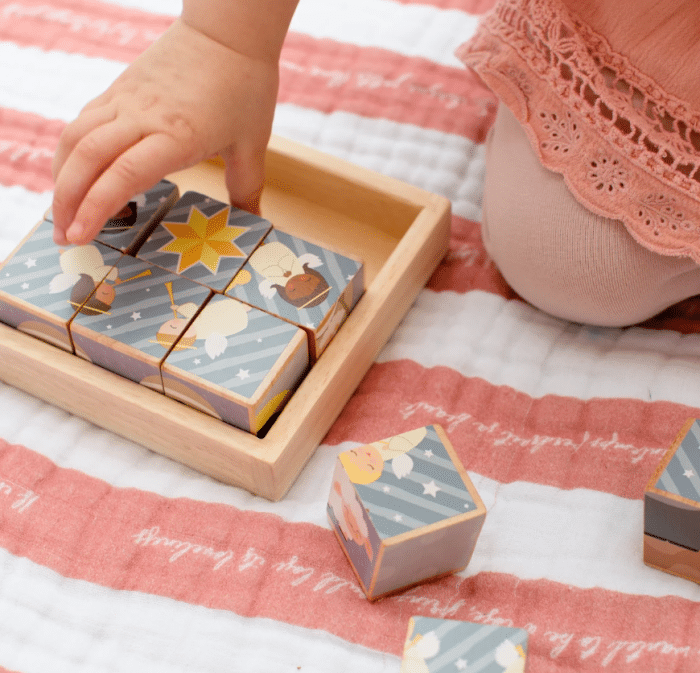 Wooden Cube Puzzle: Christmas Nativity - Image 3